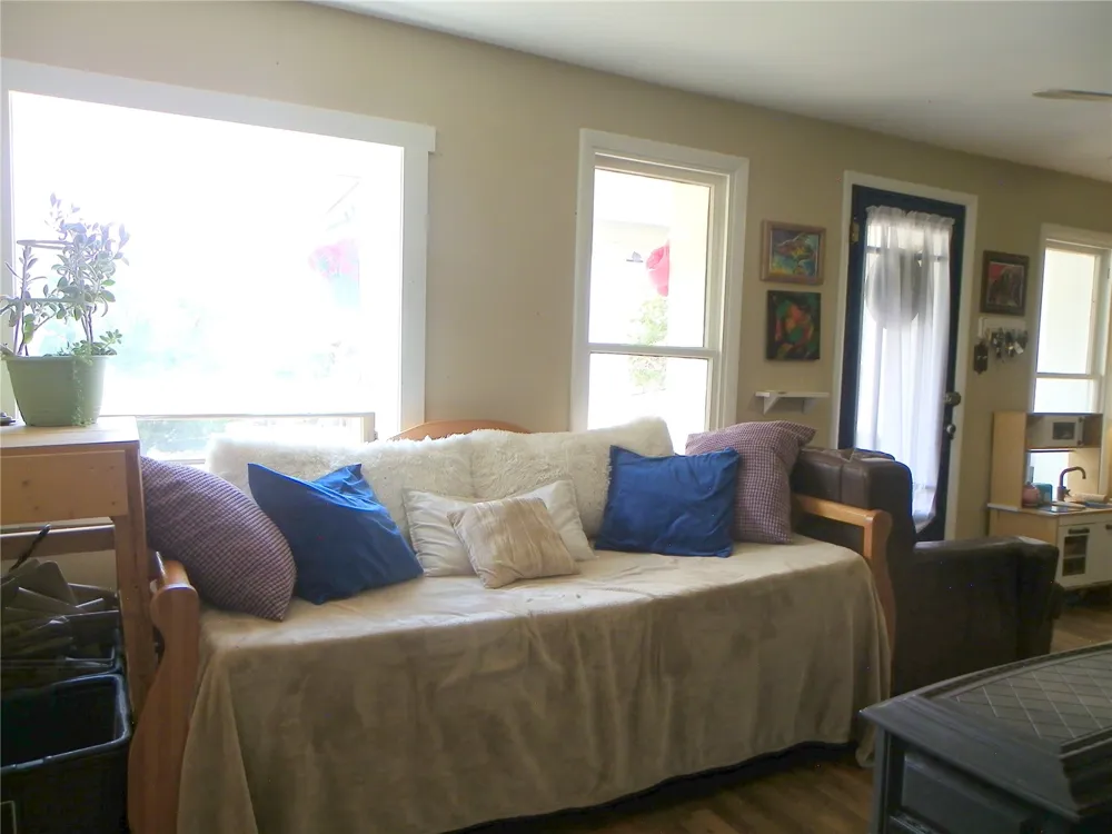 329 E 2nd Street Oak Creek, CO 80467