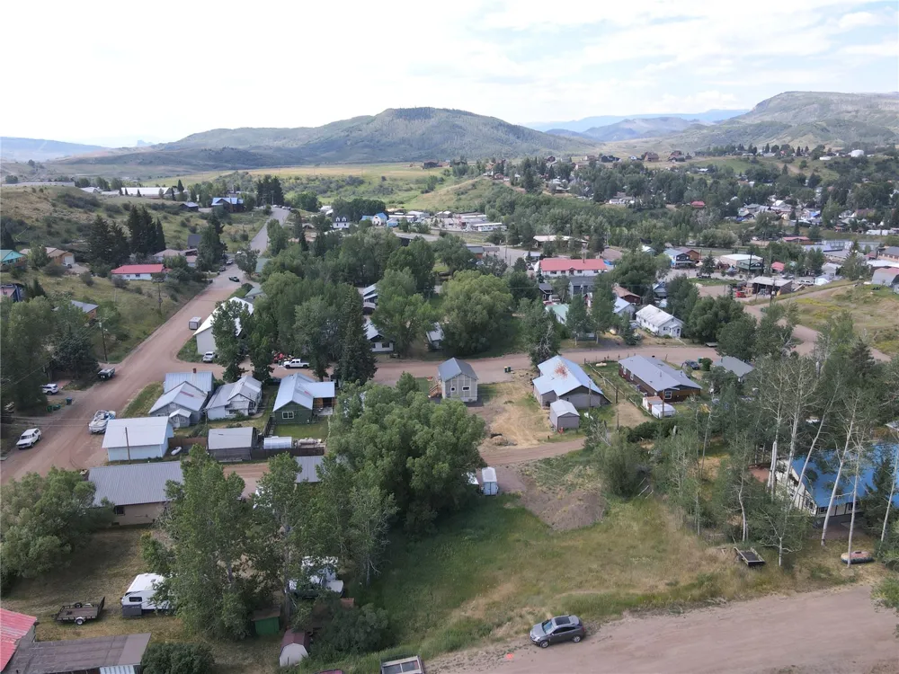 329 E 2nd Street Oak Creek, CO 80467