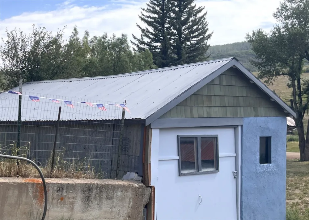 329 E 2nd Street Oak Creek, CO 80467