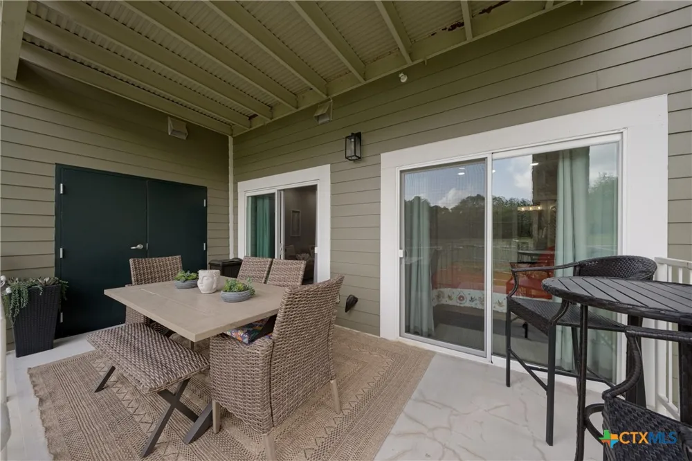 1228 Ervendberg Avenue #104 New Braunfels, TX 78130