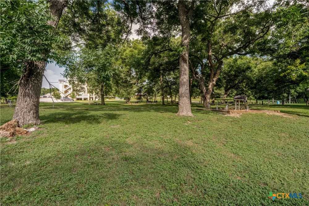 1228 Ervendberg Avenue #104 New Braunfels, TX 78130