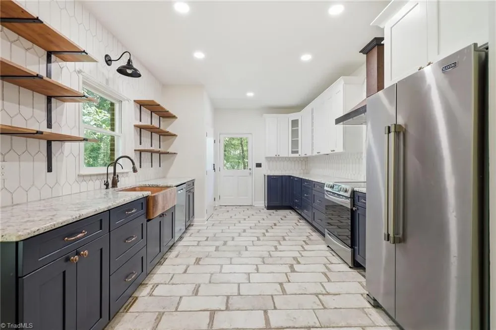8861 Boylston Road Colfax, NC 27235