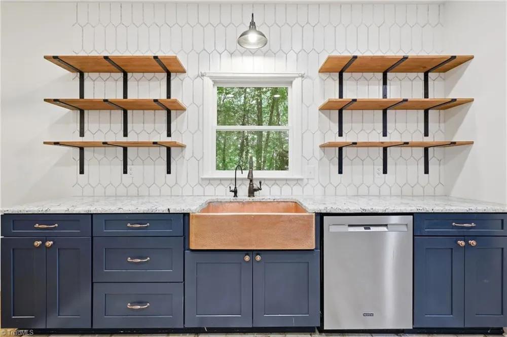 8861 Boylston Road Colfax, NC 27235