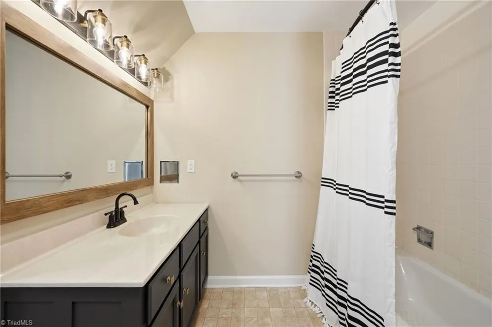 8861 Boylston Road Colfax, NC 27235