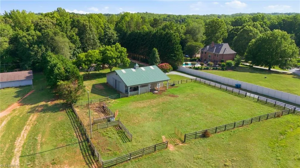 8861 Boylston Road Colfax, NC 27235