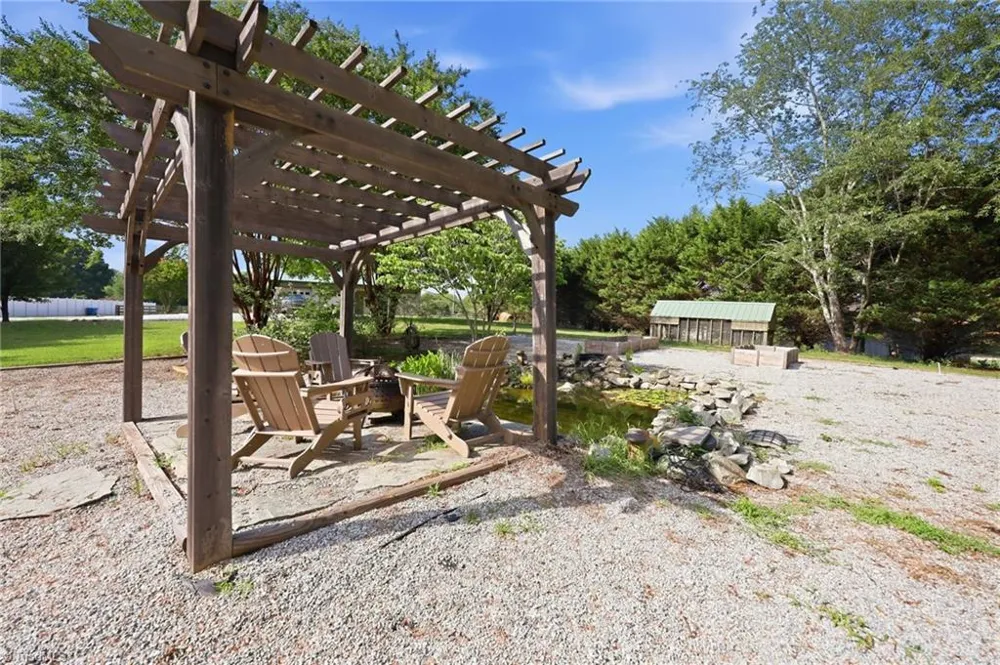 8861 Boylston Road Colfax, NC 27235