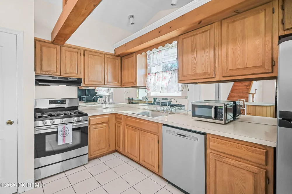 106 Chingarora Avenue Keyport, NJ 07735