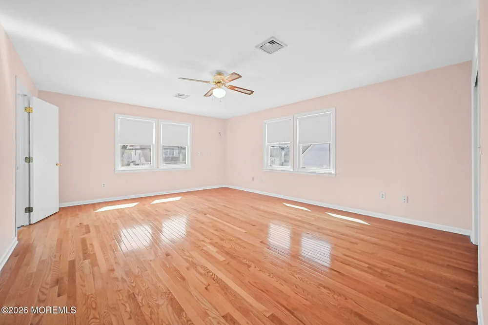 106 Chingarora Avenue Keyport, NJ 07735