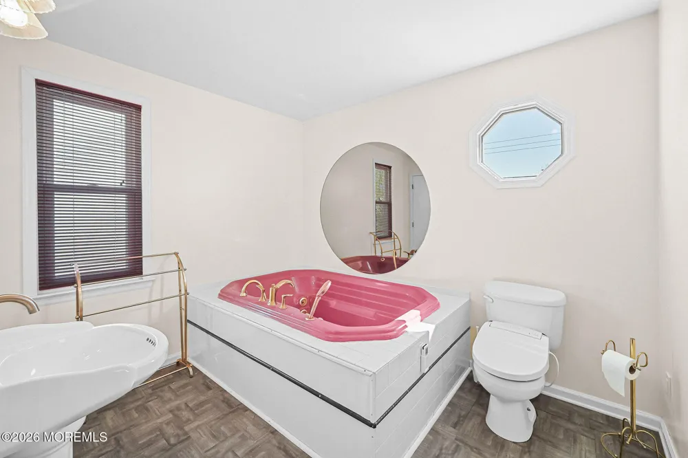 106 Chingarora Avenue Keyport, NJ 07735