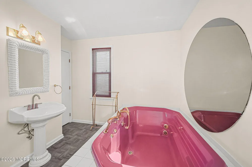 106 Chingarora Avenue Keyport, NJ 07735