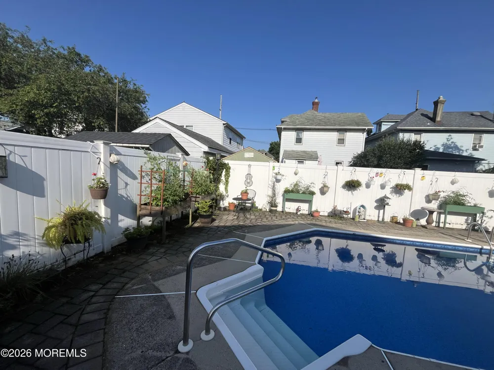 106 Chingarora Avenue Keyport, NJ 07735