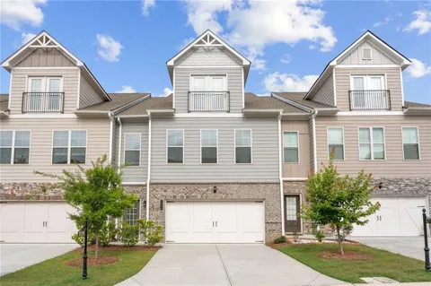 2020 Manor Pointe Drive #19