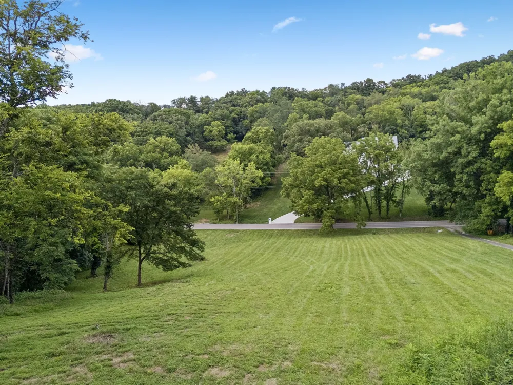 2268 N Berrys Chapel Rd Franklin, TN 37069