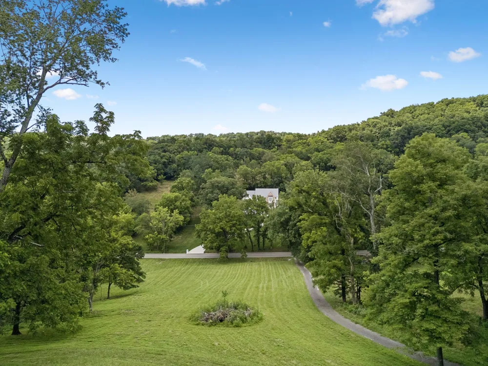 2268 N Berrys Chapel Rd Franklin, TN 37069