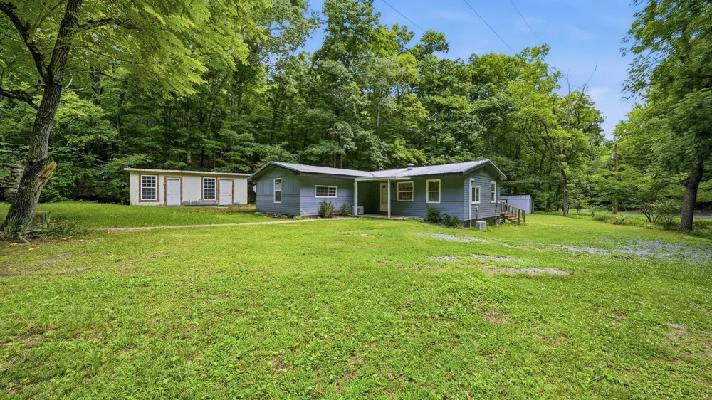 208 County Road 44 Athens, TN 37303