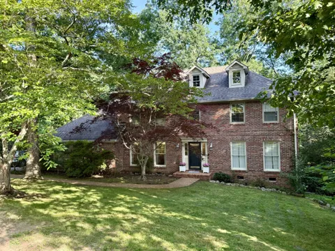 501 Palisades Drive