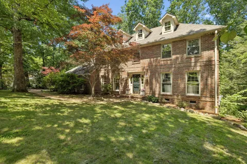 501 Palisades Drive