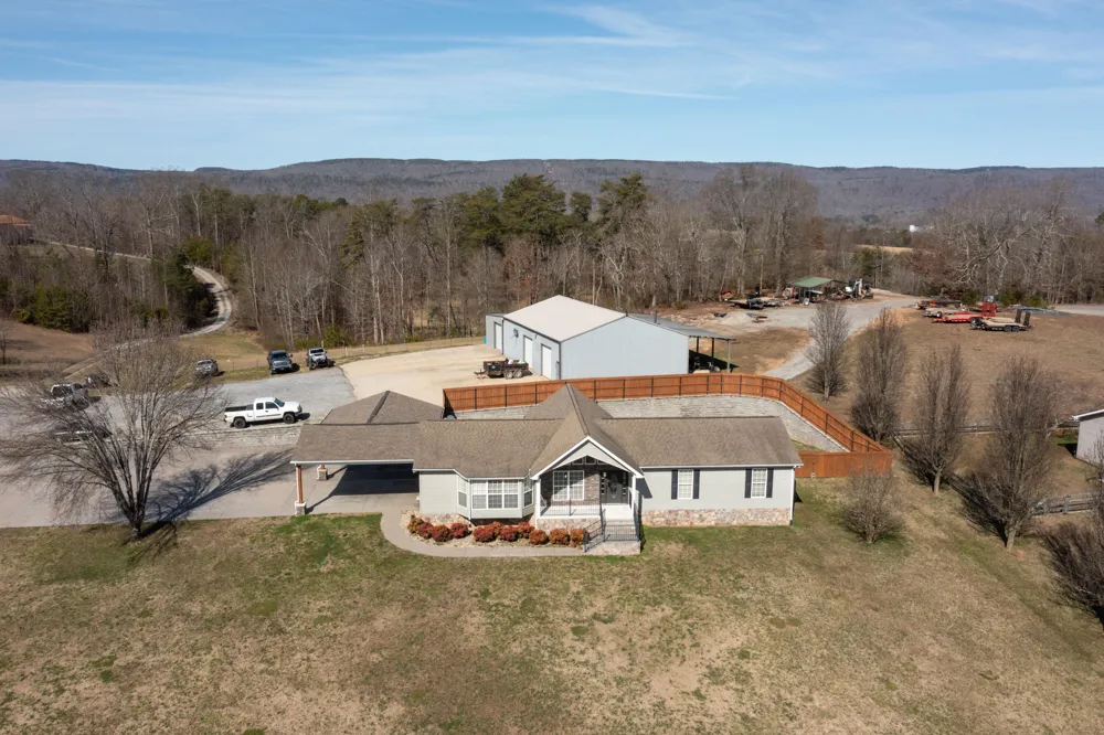 668 Arlis Avenue Dayton, TN 37321