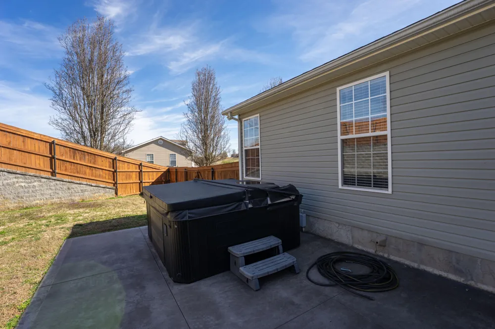 668 Arlis Avenue Dayton, TN 37321