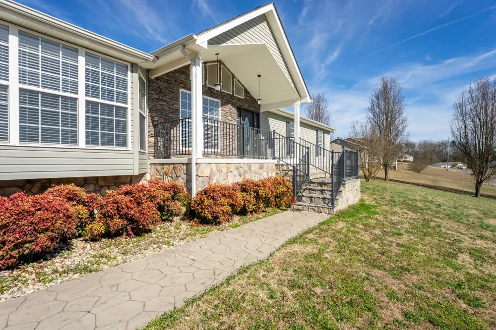 668 Arlis Avenue Dayton, TN 37321