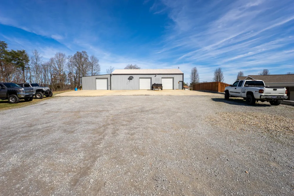 668 Arlis Avenue Dayton, TN 37321