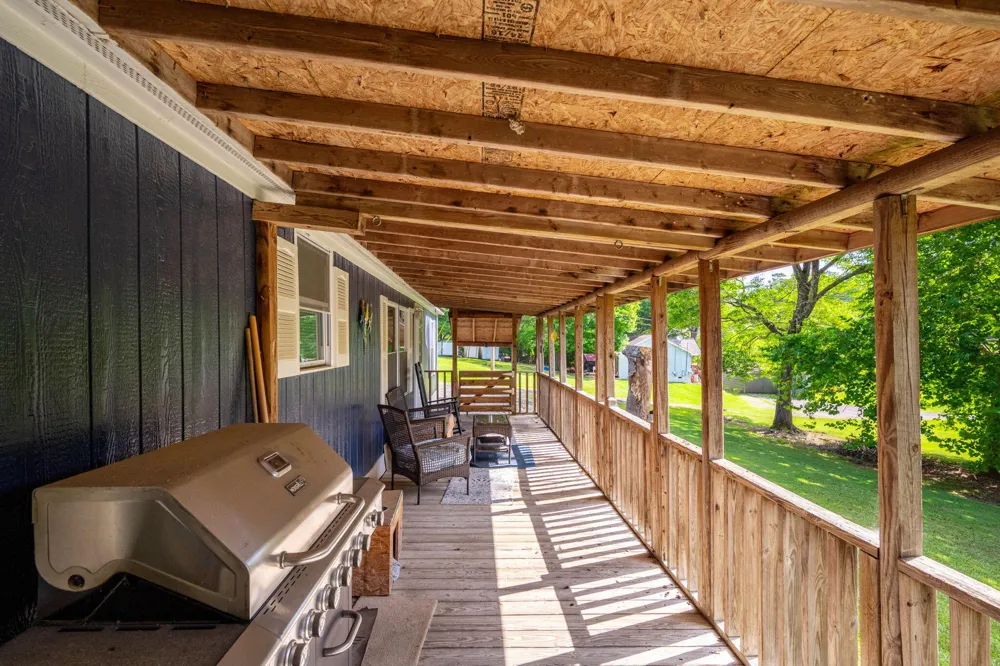 2906 Davis Road Rocky Face, GA 30740