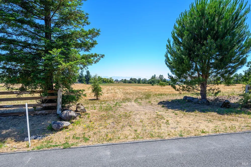 5390 Hall Road Santa Rosa, CA 95401