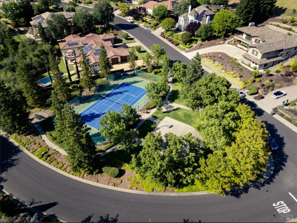 2012 Pinecrest Court Vacaville, CA 95688