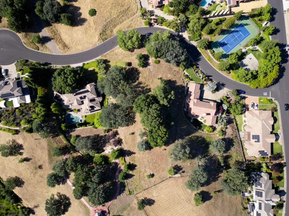 2012 Pinecrest Court Vacaville, CA 95688