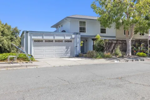 997 Parkside Drive