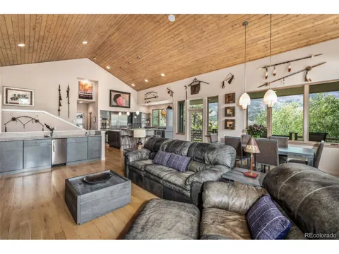 1744 Falcon Drive