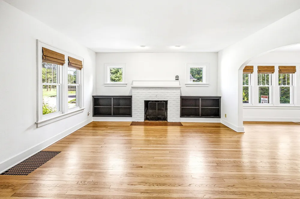 2501 Lakeview Avenue St. Joseph, MI 49085