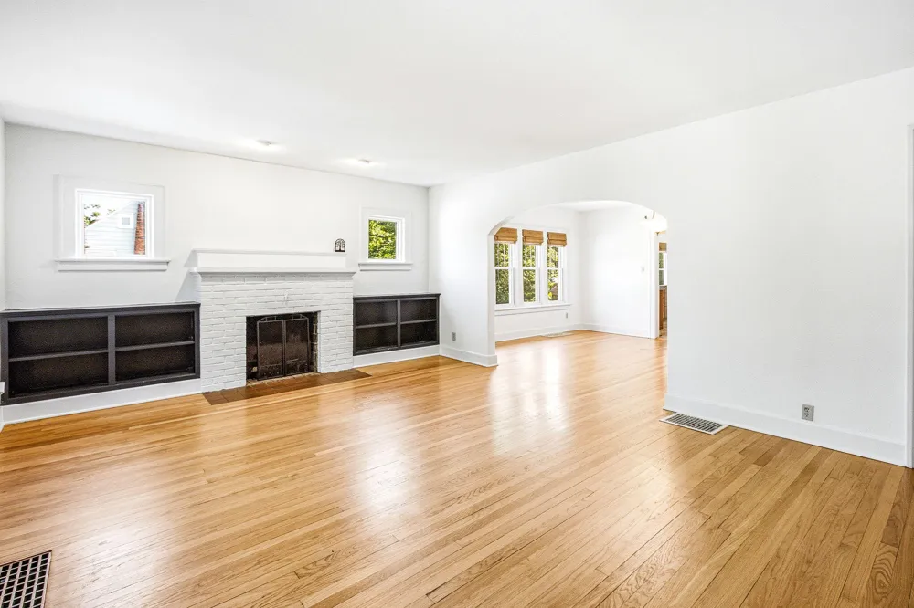 2501 Lakeview Avenue St. Joseph, MI 49085