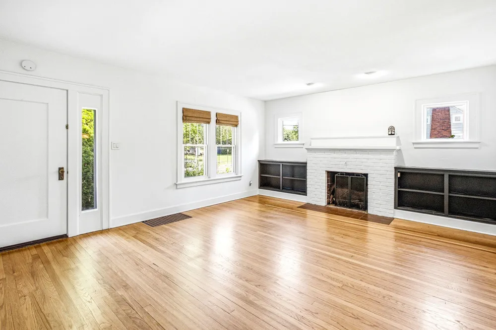 2501 Lakeview Avenue St. Joseph, MI 49085