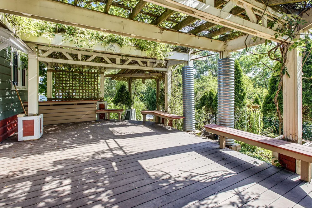 2501 Lakeview Avenue St. Joseph, MI 49085