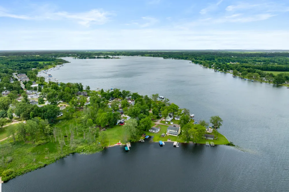 7949 Oak Street Brady Township, MI 49097