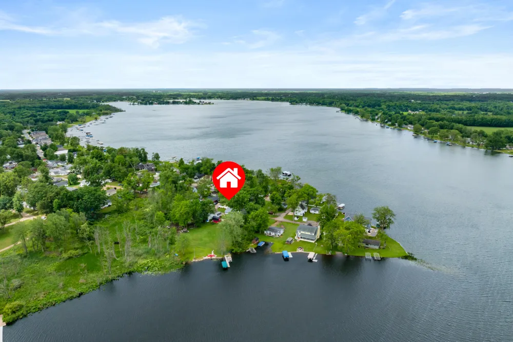 7949 Oak Street Brady Township, MI 49097