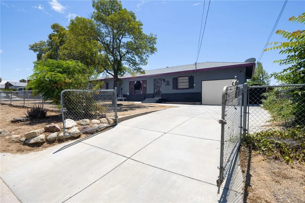 34347 Fairview Drive Yucaipa, CA 92399