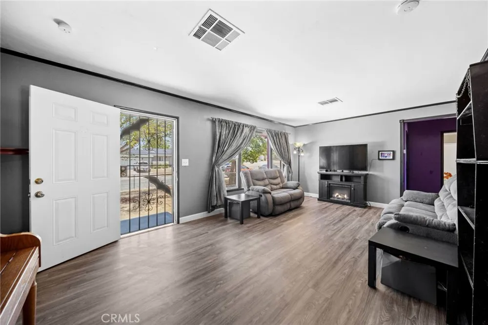 34347 Fairview Drive Yucaipa, CA 92399