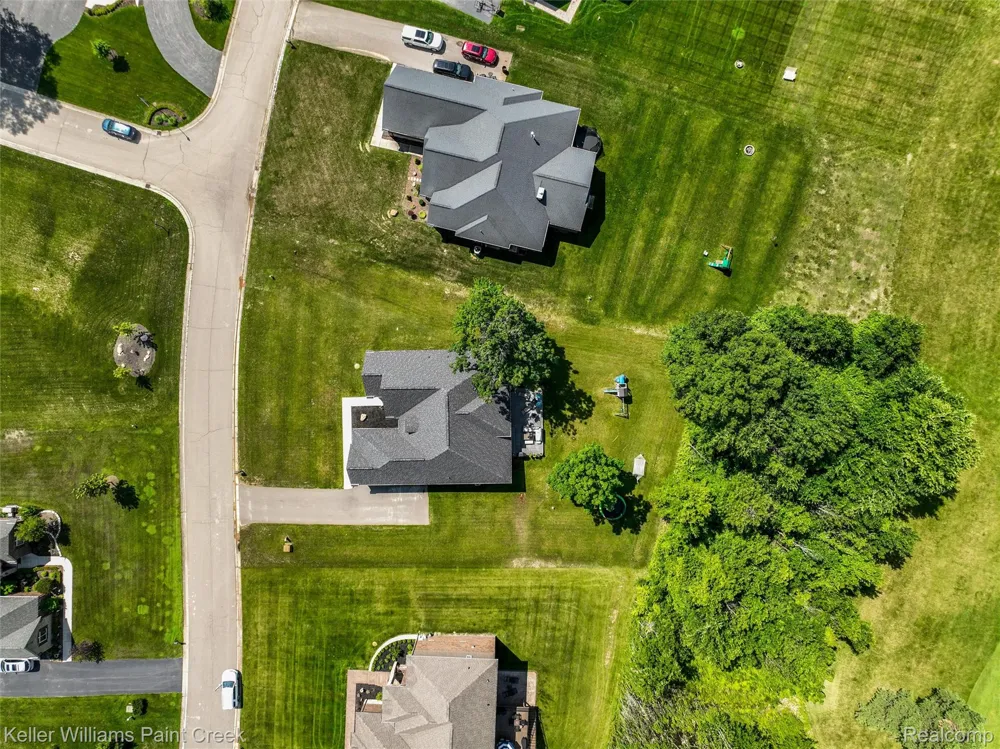 2100 Shane Court Addison Township, MI 48370