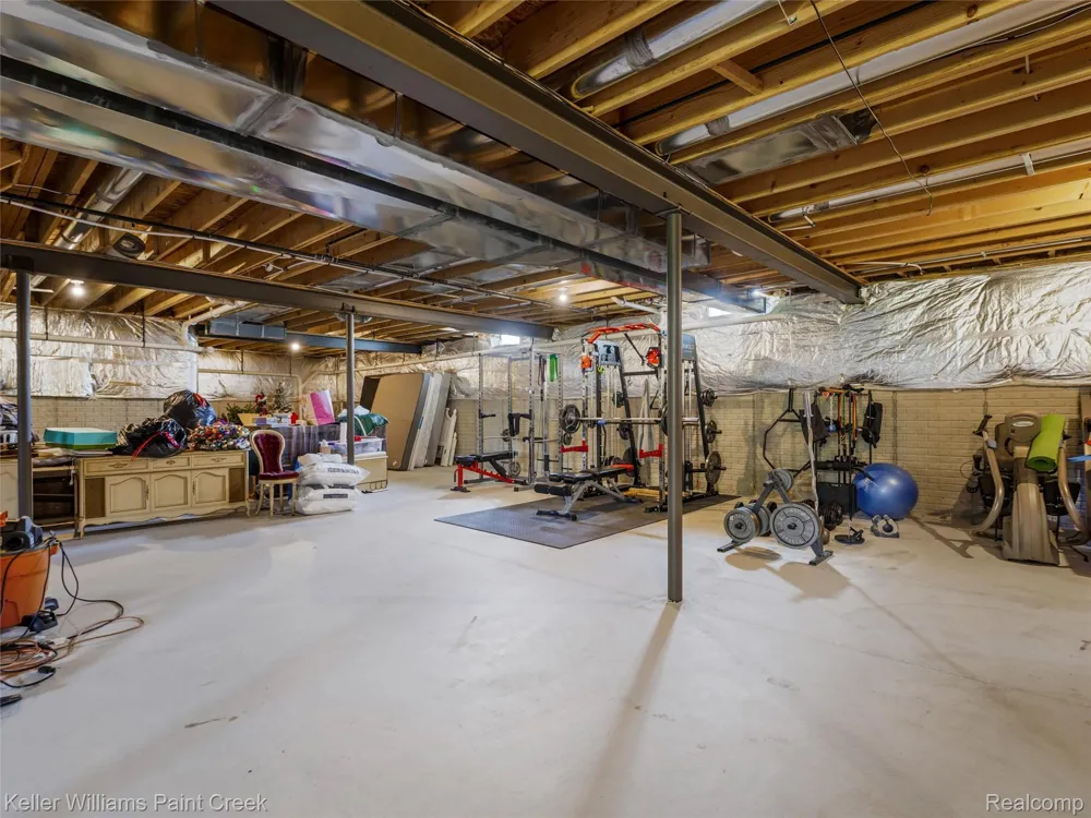 2100 Shane Court Addison Township, MI 48370