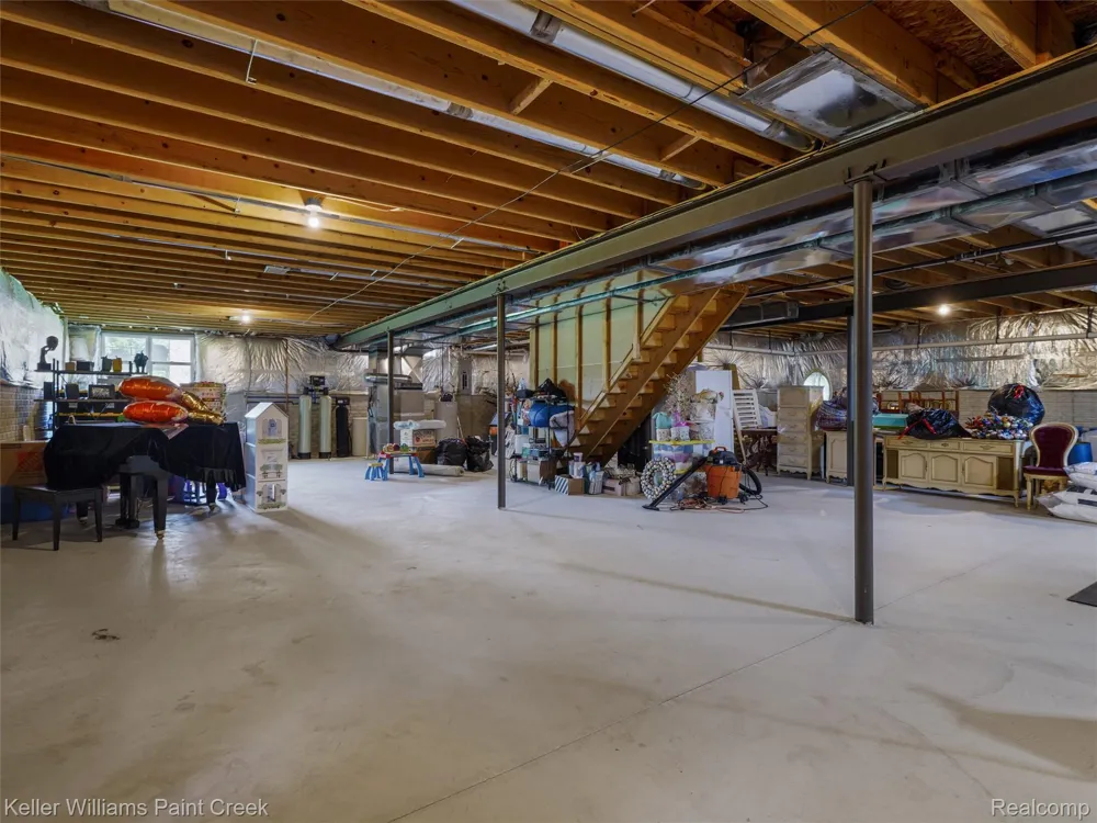 2100 Shane Court Addison Township, MI 48370