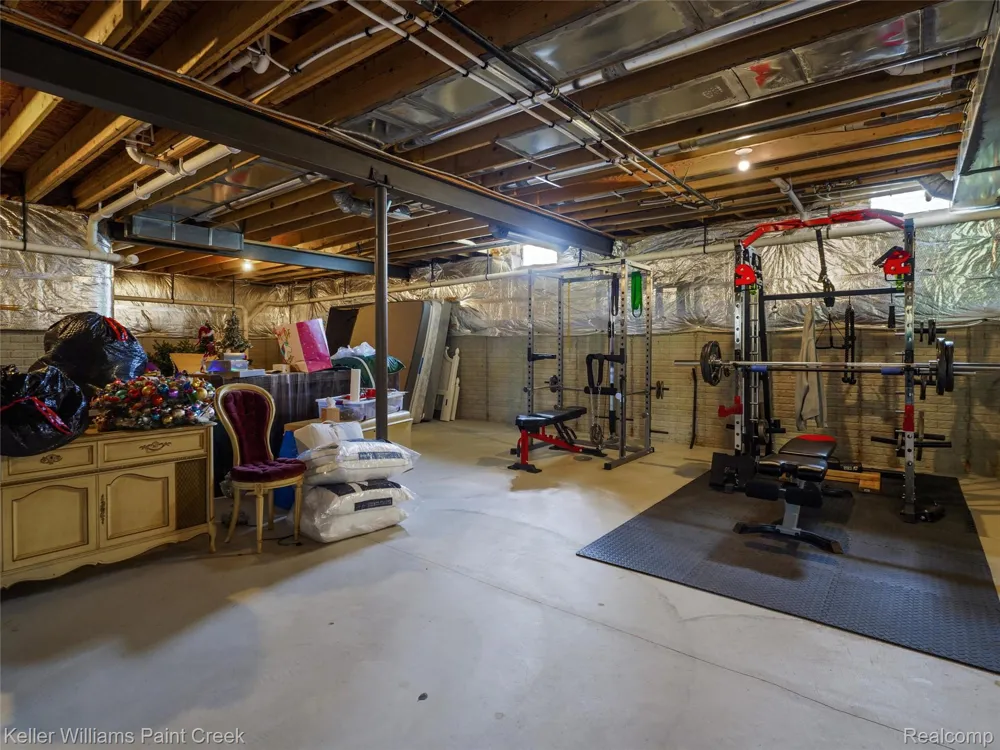 2100 Shane Court Addison Township, MI 48370