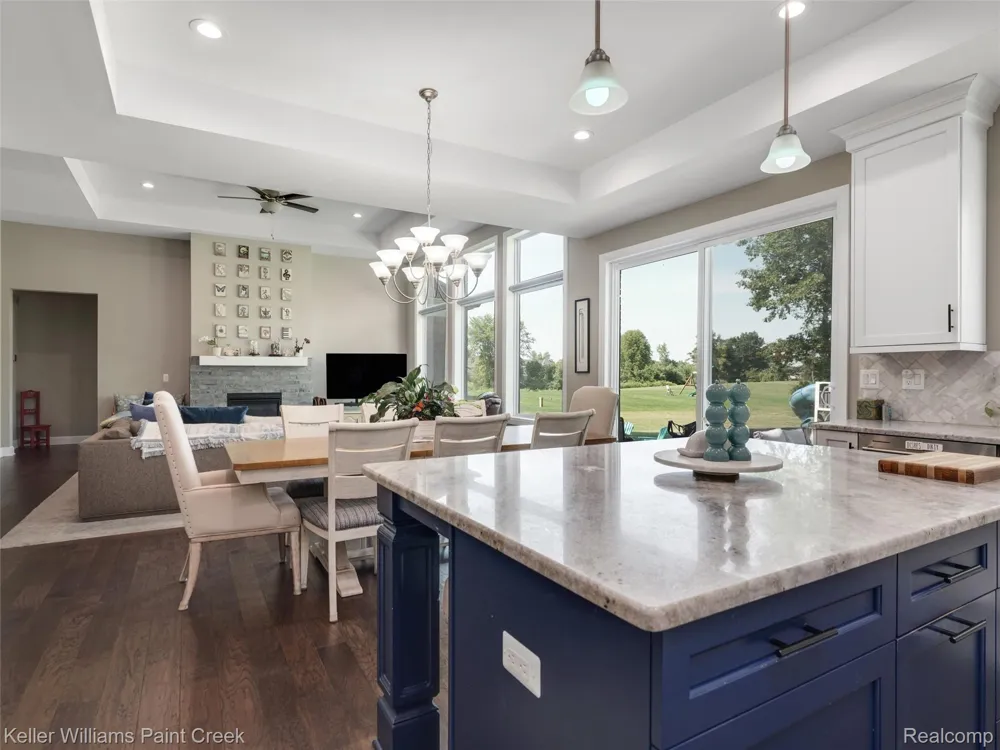 2100 Shane Court Addison Township, MI 48370