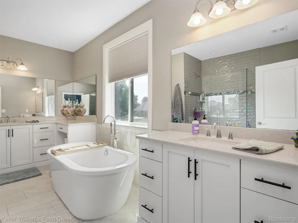 2100 Shane Court Addison Township, MI 48370