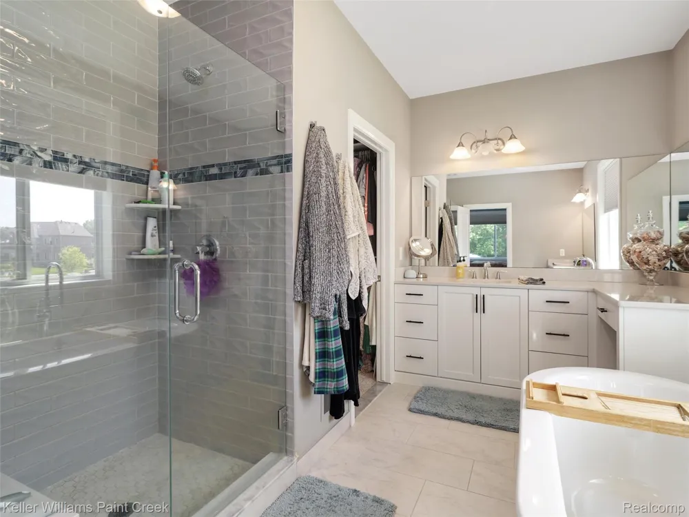 2100 Shane Court Addison Township, MI 48370