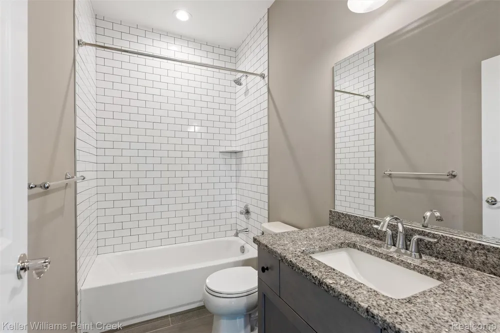 2100 Shane Court Addison Township, MI 48370