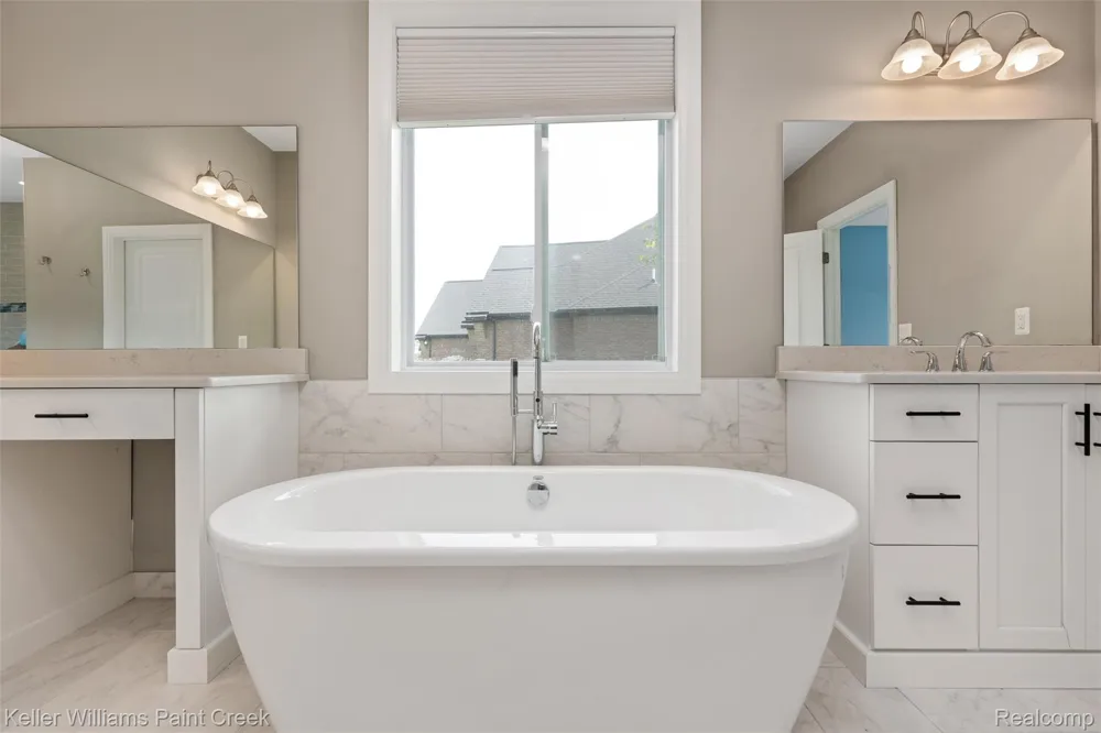 2100 Shane Court Addison Township, MI 48370