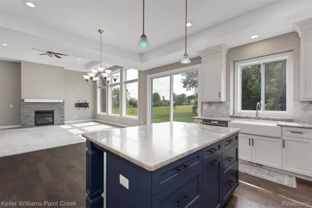 2100 Shane Court Addison Township, MI 48370