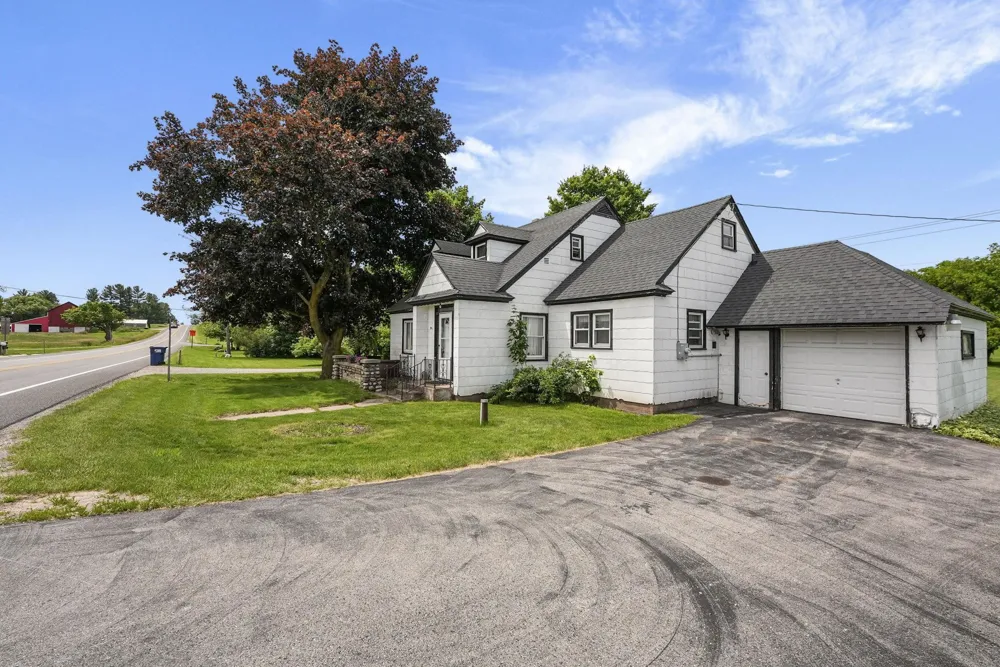 4988 County Road 633 Green Lake Township, MI 49637